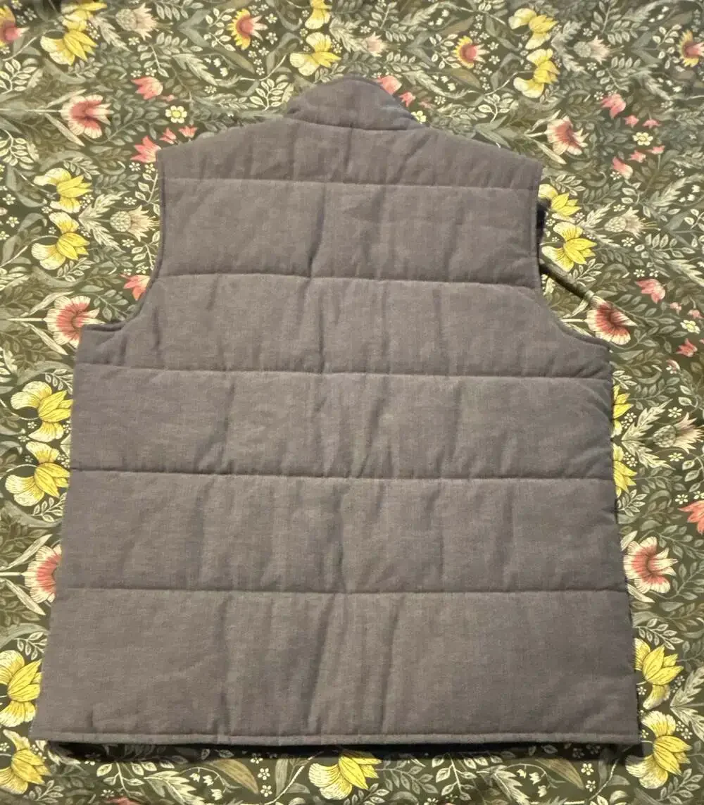 Brooks Brothers Men's Large Grey Herringbone Quilted Snap Front Puffer Vest